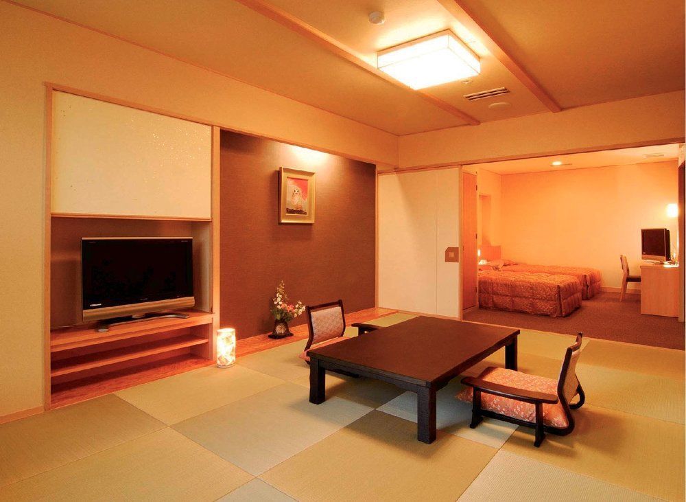 איזונוקוני Hotel Sunvalley Izu Nagaoka מראה חיצוני תמונה